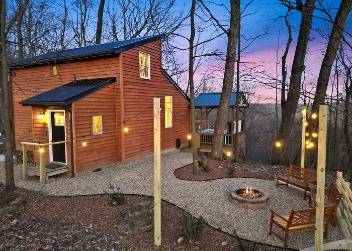 Hot Tub, Fireplace, Fire Pit, Pool Table, Grill, Ev, Pets, Hoa Lake