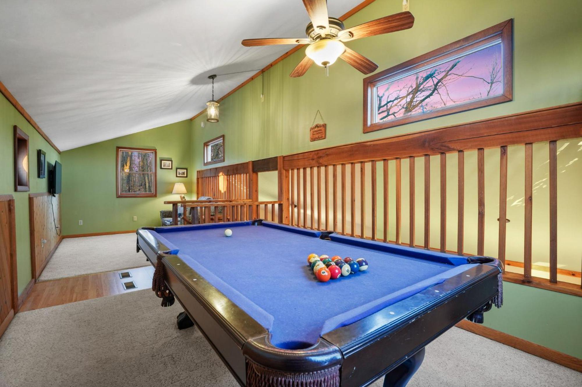 Hébergement de vacances Hot Tub, Fireplace, Fire Pit, Pool Table, Grill, Ev, Pets, Hoa *